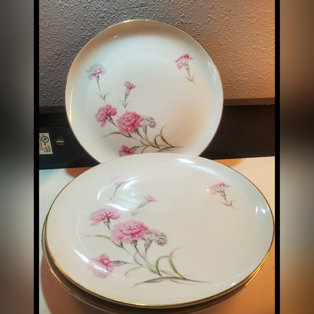 Royal Coart Fine China , Japan, Pink Cornation, Gold Trim,Dinner plates,set of 4